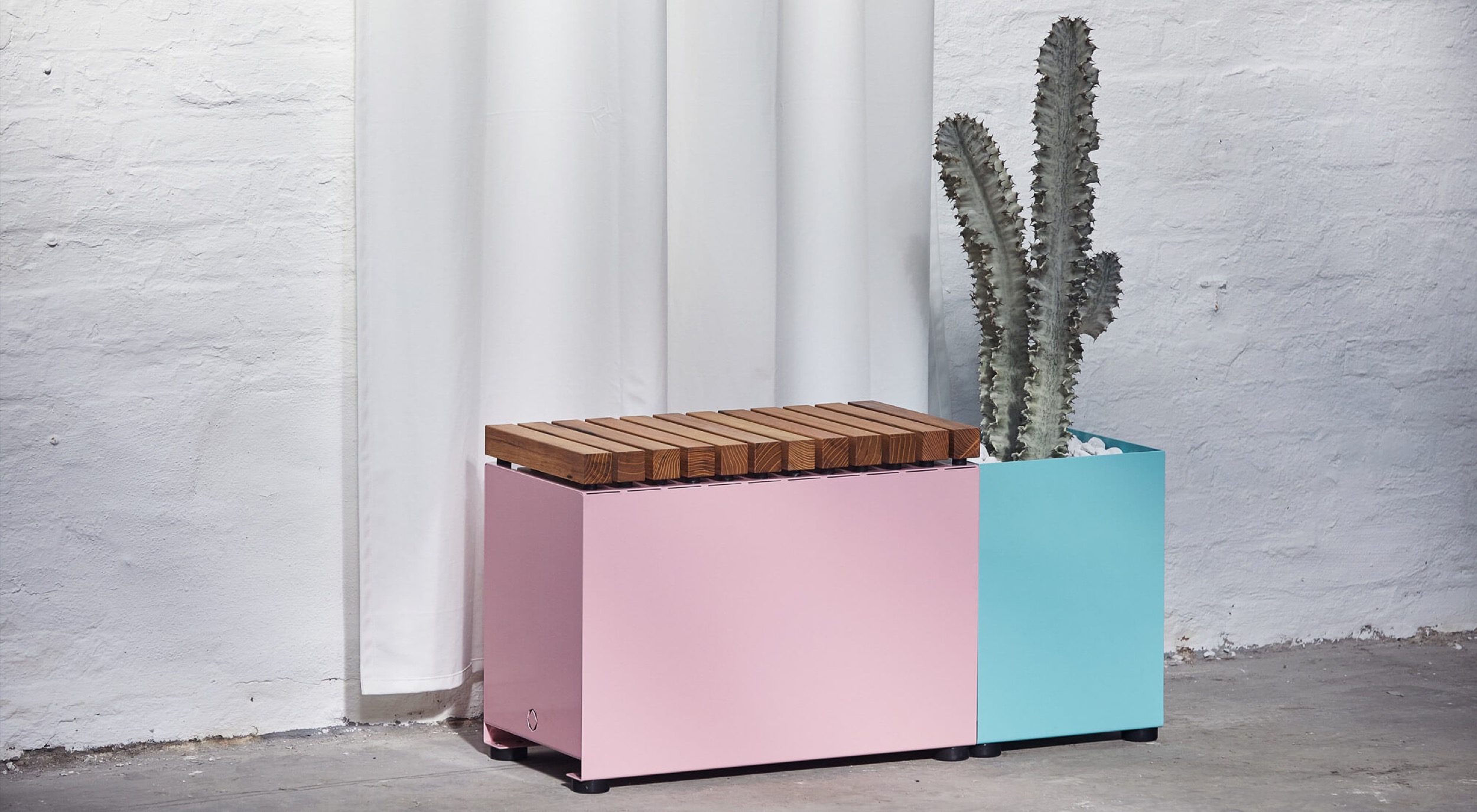 blumenkuebel sitzbank terasse